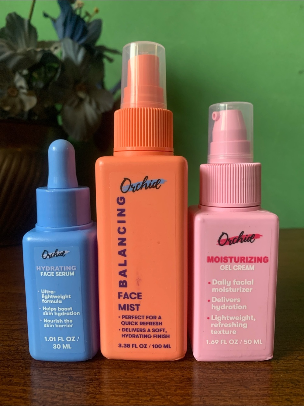 It’s bundle time! NWOT Orchid 3pc Face-care Set